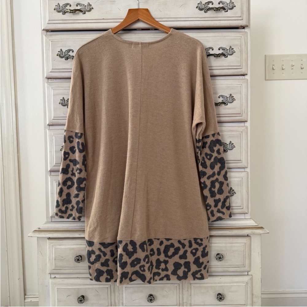 Soft Leopard Top - Picture 2 of 4